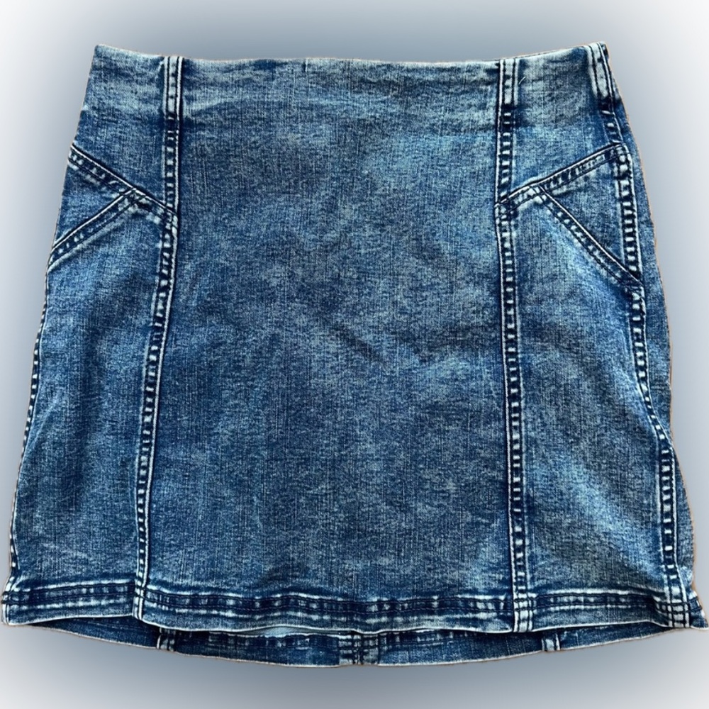 Wild Fable acid wash denim mini skirt